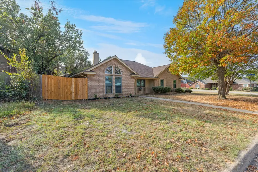 6402 Rockland Drive, Arlington, TX 76016 - Image #2