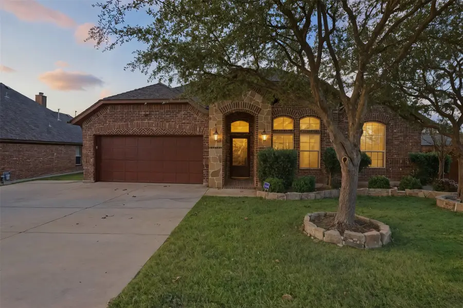 8900 Stone Top Drive, Fort Worth, TX 76179 - Image #2