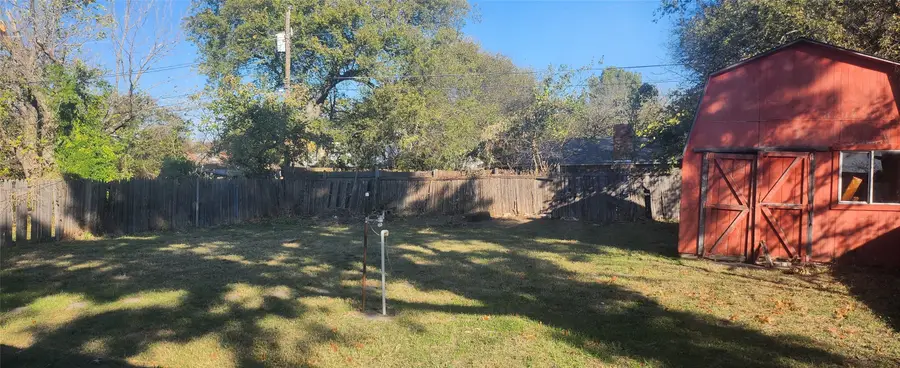 415 Dow Ross Boulevard, Duncanville, TX 75116 - Image #2