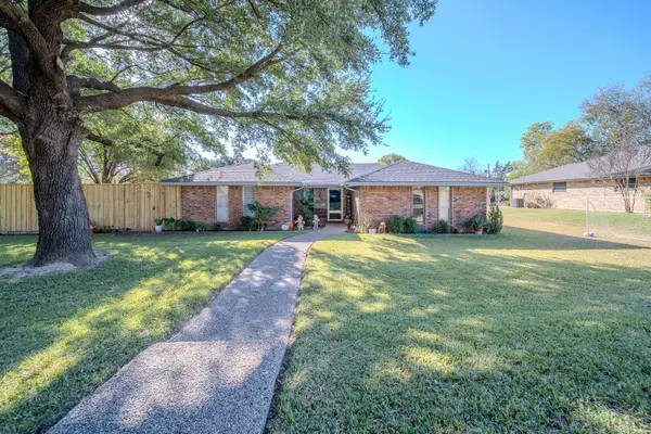 614 Athenia Way, Duncanville, TX 75137