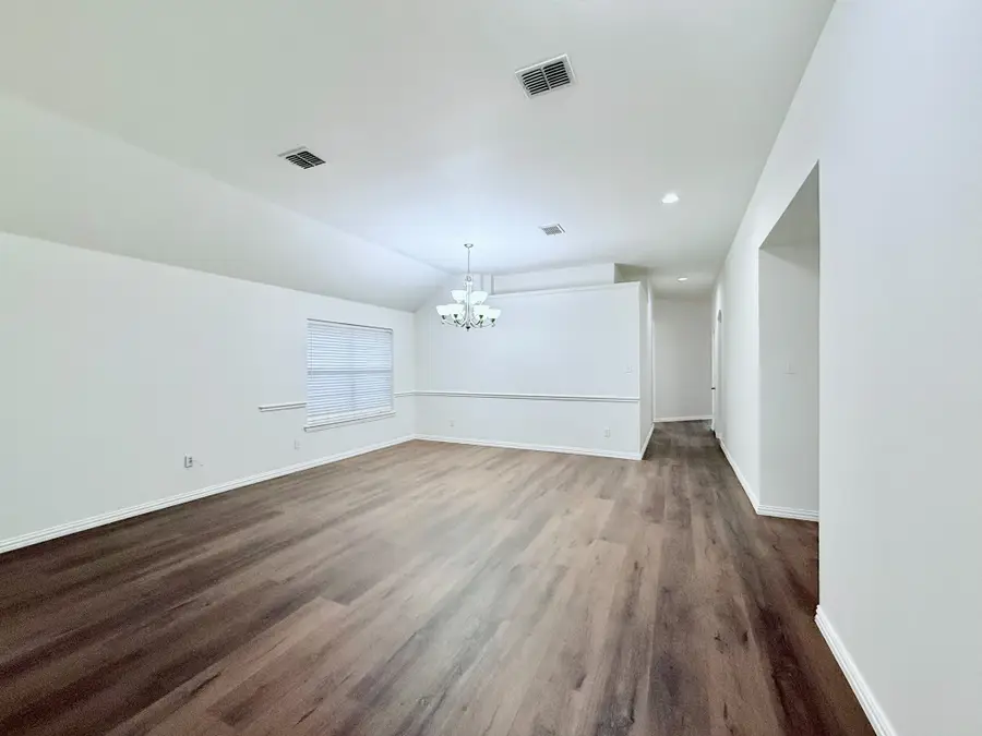 1223 Fleetwood Cove Drive, Grand Prairie, TX 75052 - Image #2