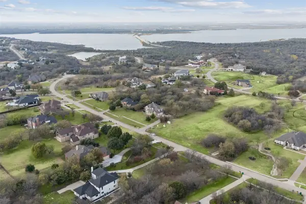 2860 Emerald Sound Drive, Cedar Hill, TX 75104