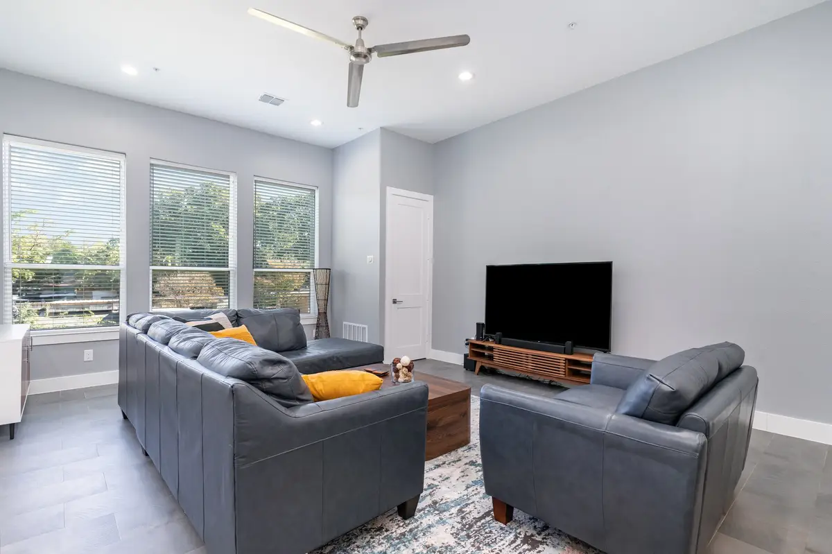 2239 Lovedale Avenue #105, Dallas, TX 75235 - Image #1