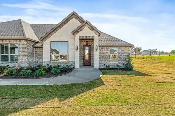 1064 Uplift Drive, Weatherford, TX 76087