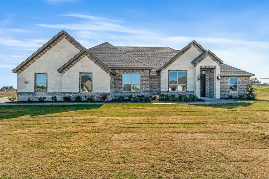 1064 Uplift Drive, Weatherford, TX 76087 - Image #3