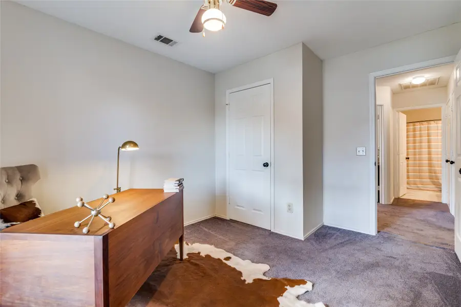 2833 Clearmeadow Drive, Mesquite, TX 75181 - Image #2