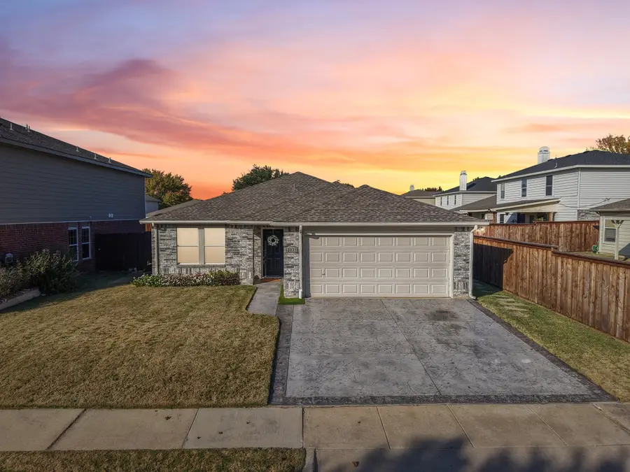 2321 Birch Drive, Little Elm, TX 75068 - Image #2
