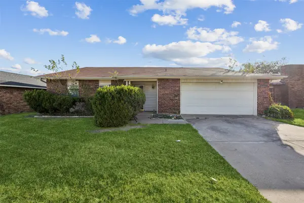 7512 Whitewood Drive, Fort Worth, TX 76137