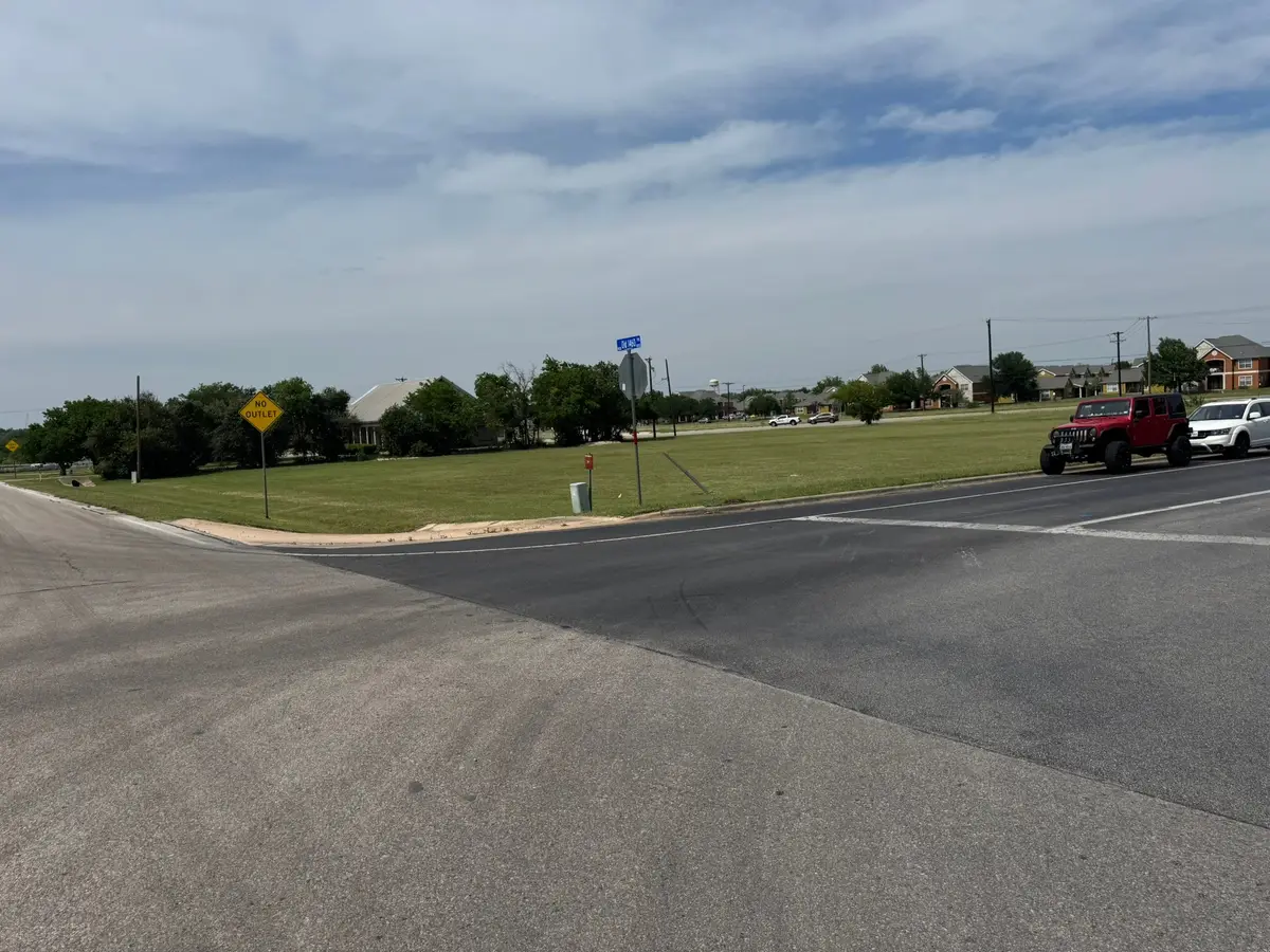 909 Old 1460 Trail, Georgetown, TX 78626 - #1