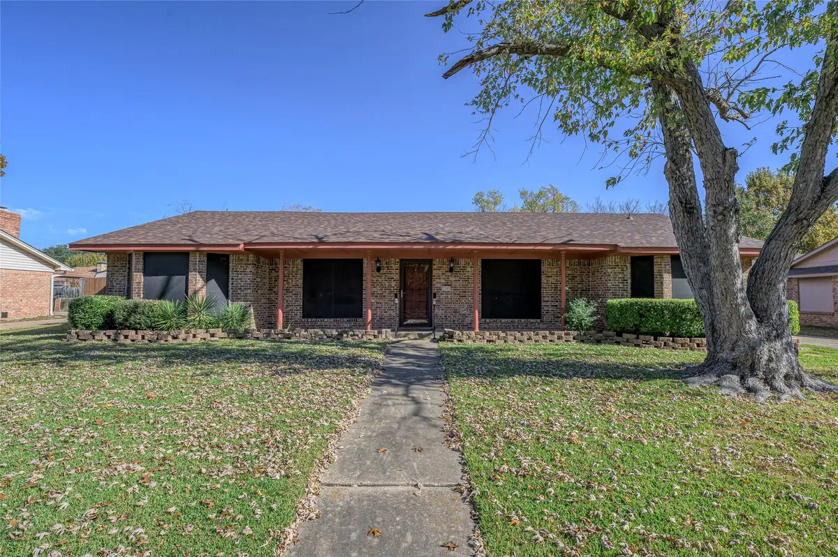 3205 Mimosa Drive, Sherman, TX 75092 - Image #1
