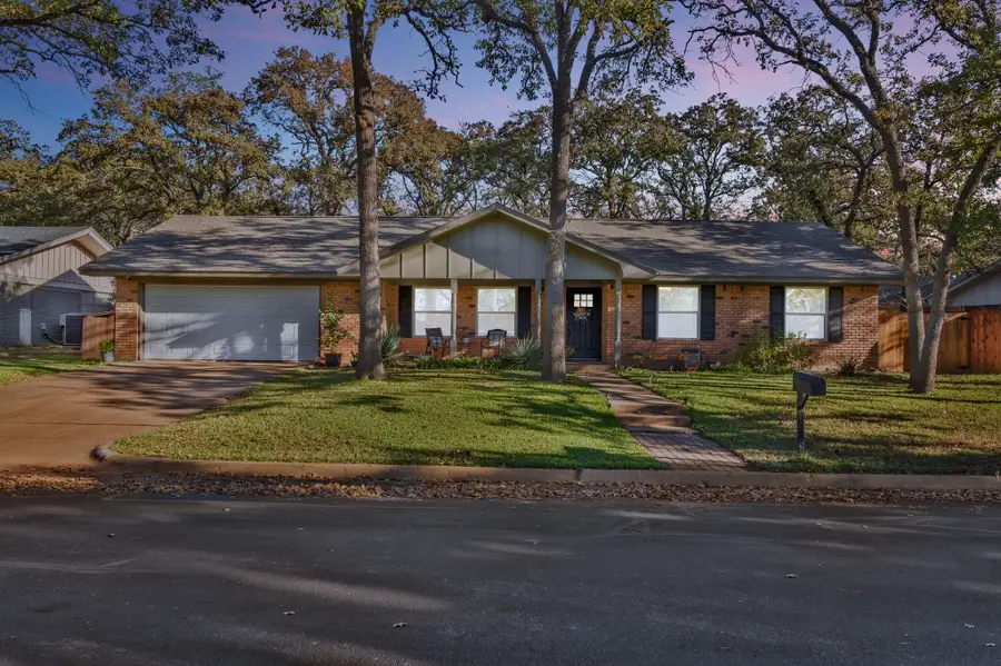 1304 W Redbud Drive, Hurst, TX 76053 - Image #2