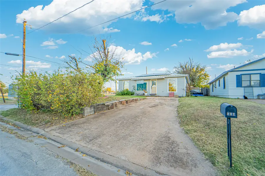 801 W Wheeler Street, Breckenridge, TX 76424 - Image #3