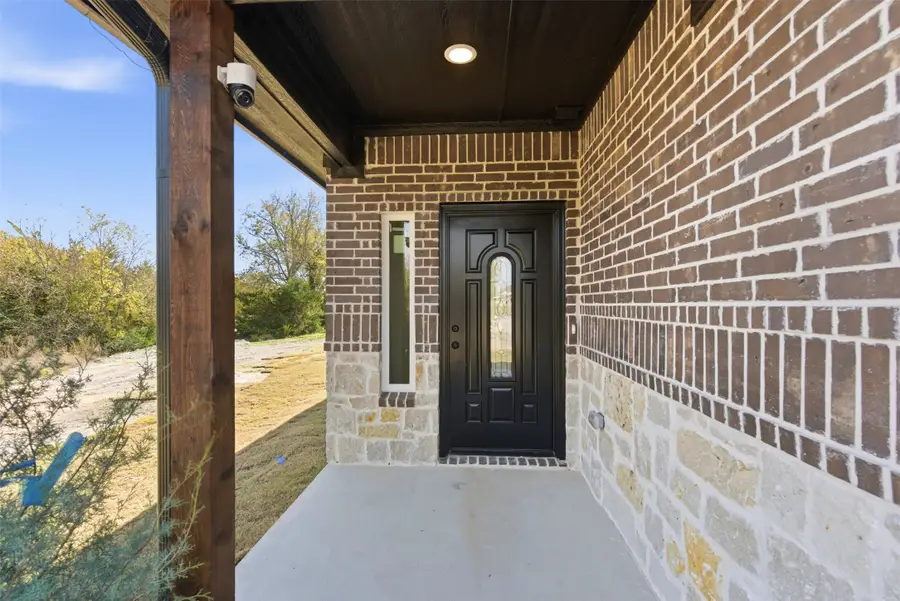 420 E Ball Street, Tom Bean, TX 75491 - Image #3