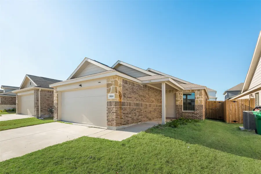 1924 Aves Glen Lane, Forney, TX 75126 - #2
