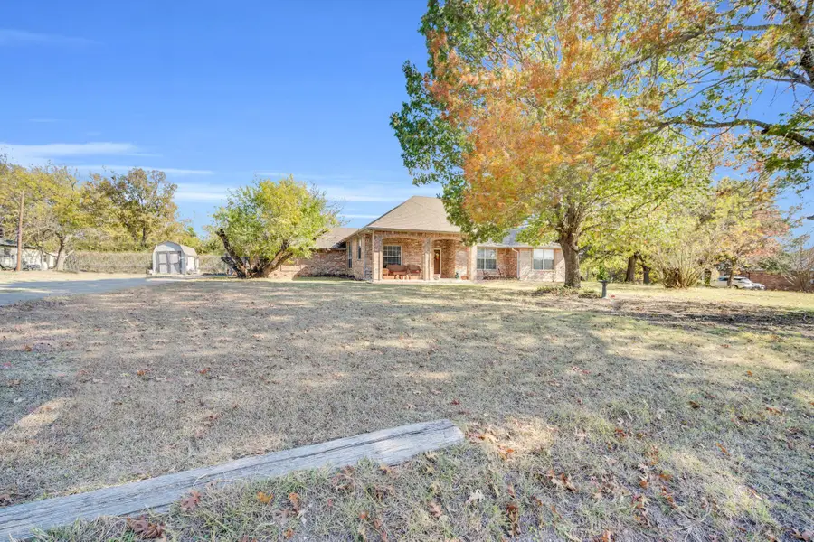 702 Lark Lane, Oak Leaf, TX 75154 - Image #2