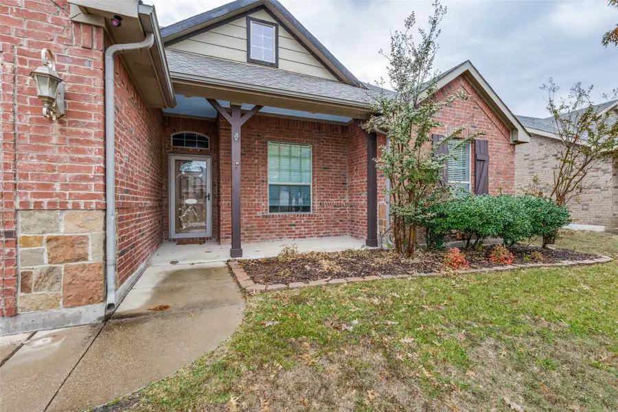 917 John Kennedy Drive, Saginaw, TX 76179 - Image #3