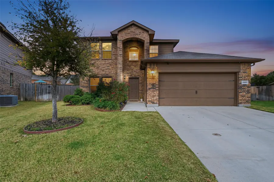 1401 Briarwood Drive, Azle, TX 76020 - Image #2