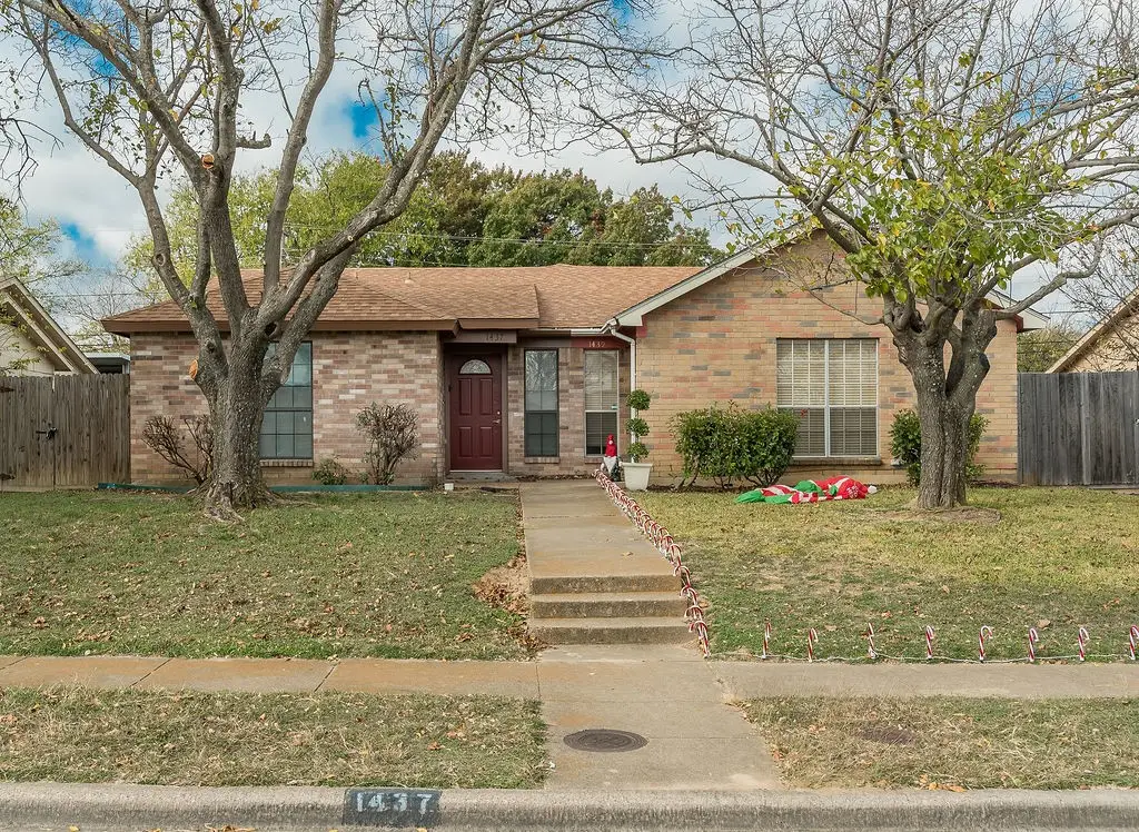 1437 Brook Meadow Circle, Lancaster, TX 75134 - Image #1