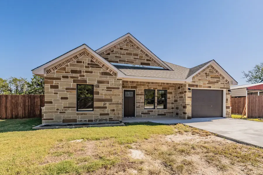 2515 Coyote Trail, Granbury, TX 76048 - Image #2