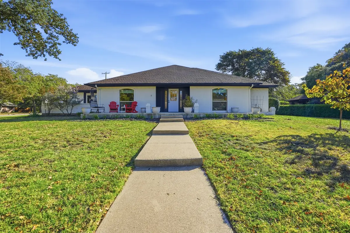 7924 Londonderry Drive, North Richland Hills, TX 76182 - Image #1