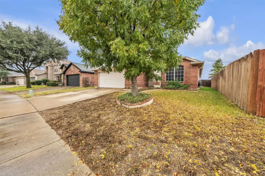 815 Bastrop Drive, Arlington, TX 76002 - Image #3