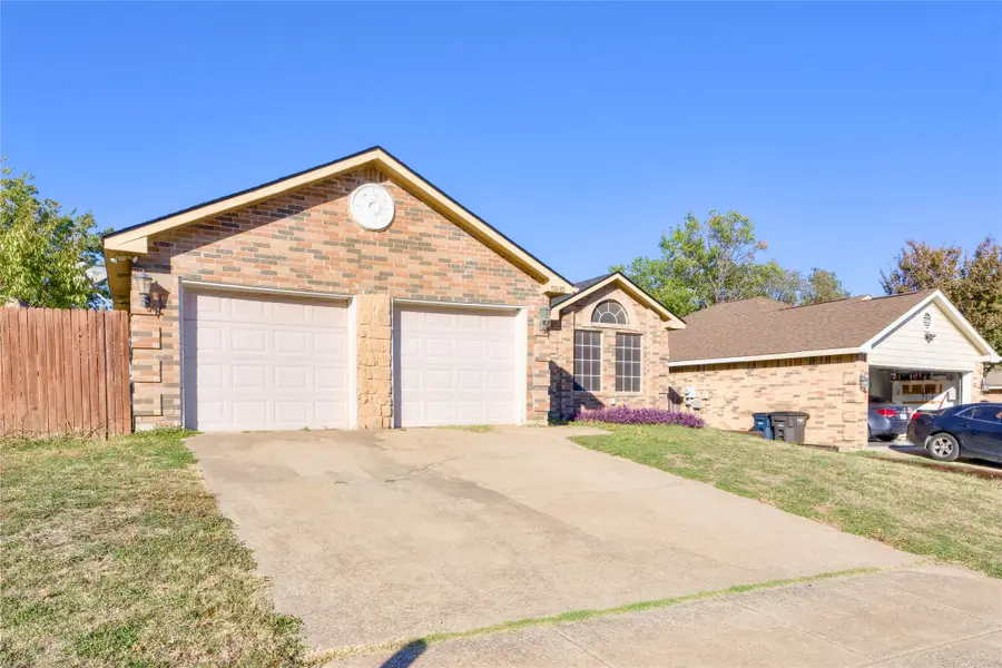 5532 Stone Meadow Lane, Fort Worth, TX 76179 - Image #3