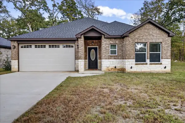 206 Parkside Drive, Trinidad, TX 75163
