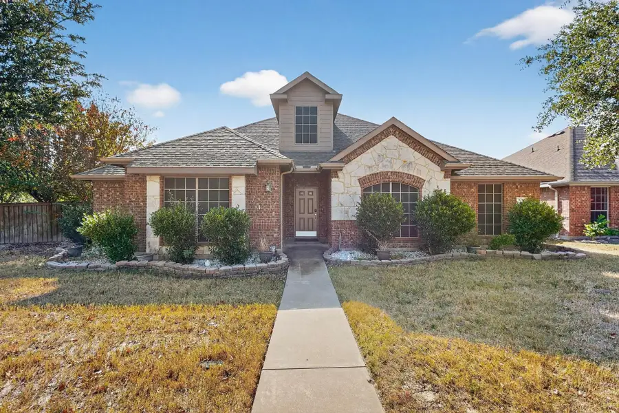 201 Hartley Lane, Red Oak, TX 75154 - Image #2