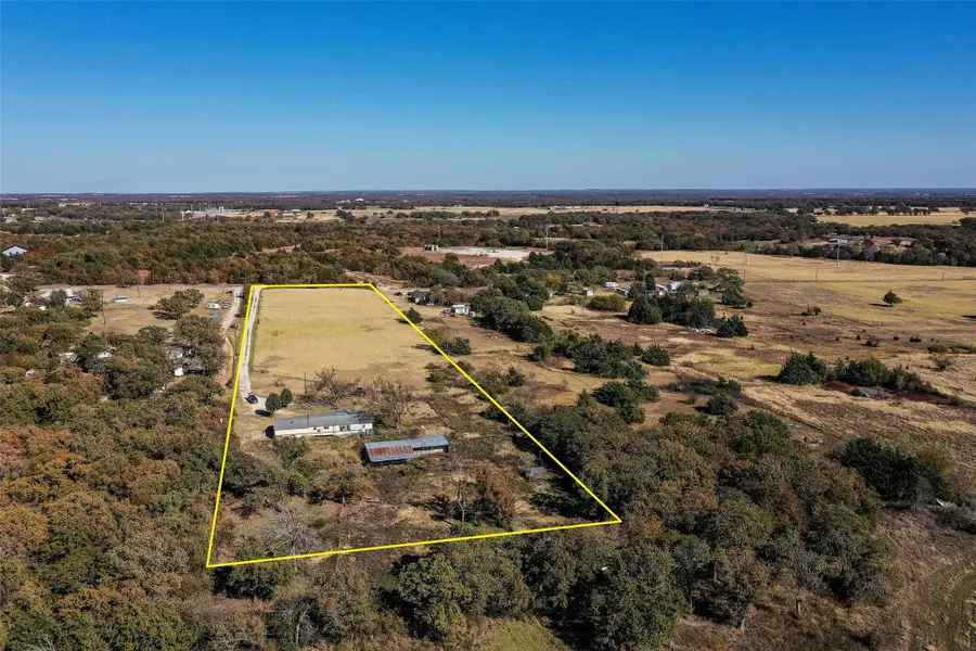 738 Orchard Road, Bowie, TX 76230 - Image #2