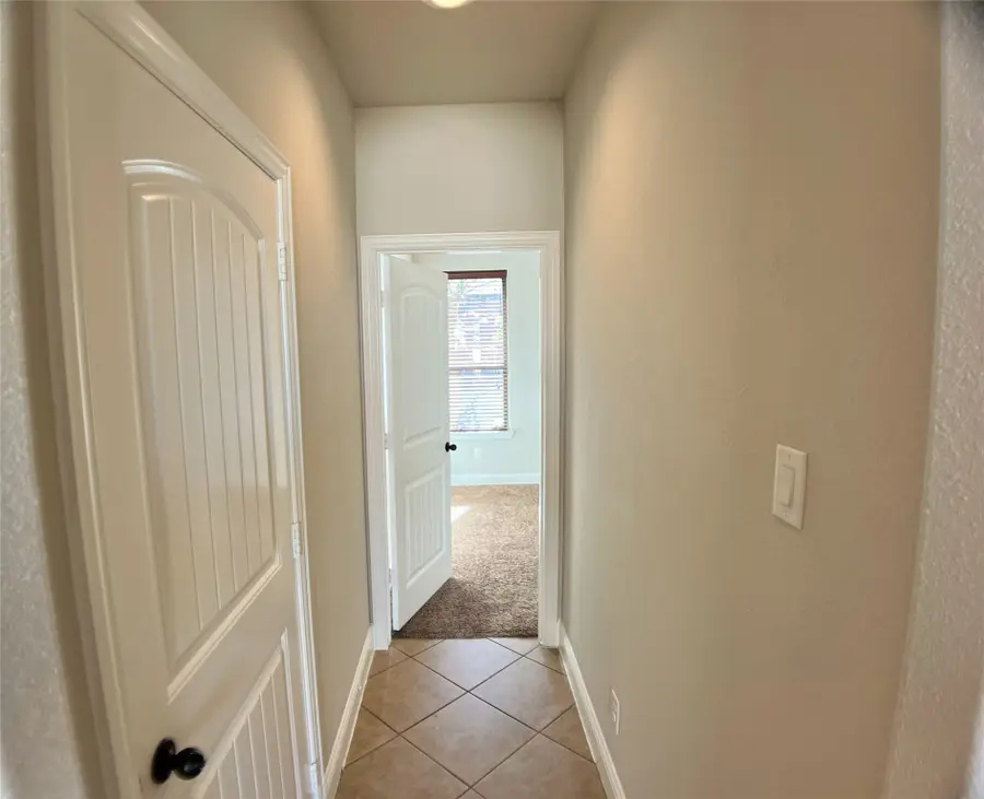 1525 Avenue A, Grand Prairie, TX 75051 - Image #3