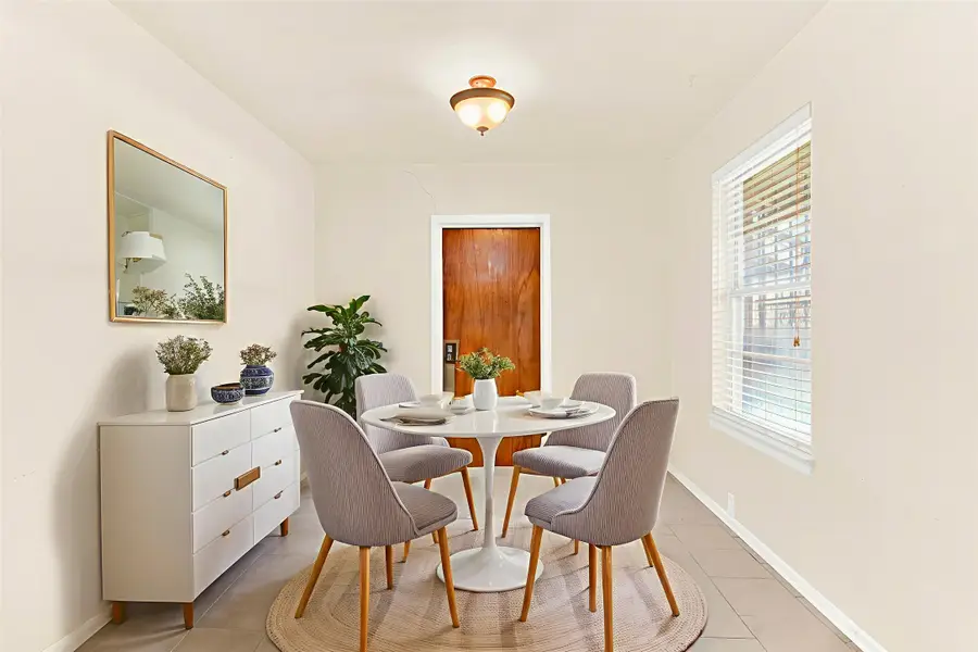 2729 Lockhart Avenue, Dallas, TX 75228 - Image #3