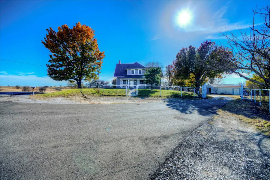 3100 S Fm 730, Decatur, TX 76234 - Image #2