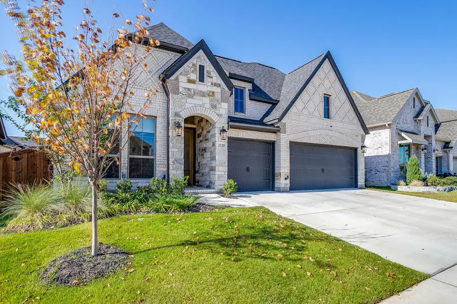 2120 Meadow Grass Lane, Fort Worth, TX 76008 - Image #2