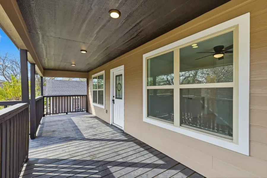 1711 E Waco Avenue, Dallas, TX 75216 - Image #2