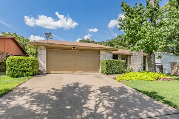 4017 Rushmoor Drive, Arlington, TX 76016