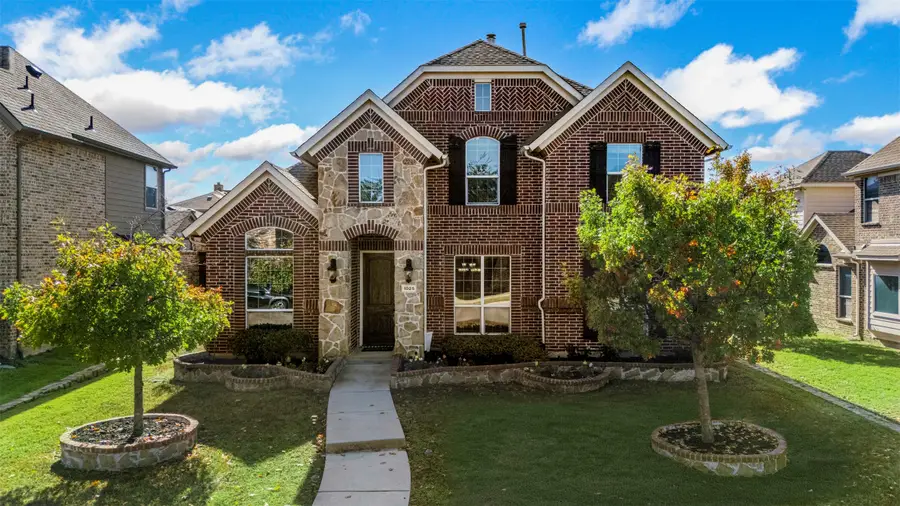 1025 Gentle Wind Lane, Frisco, TX 75036 - Image #2
