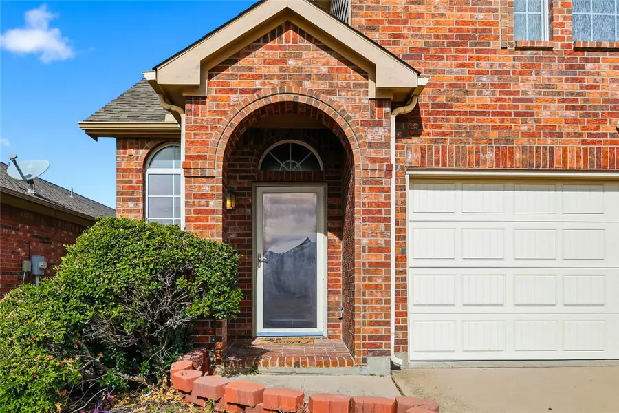 5920 Kristen Drive, Fort Worth, TX 76131 - Image #3