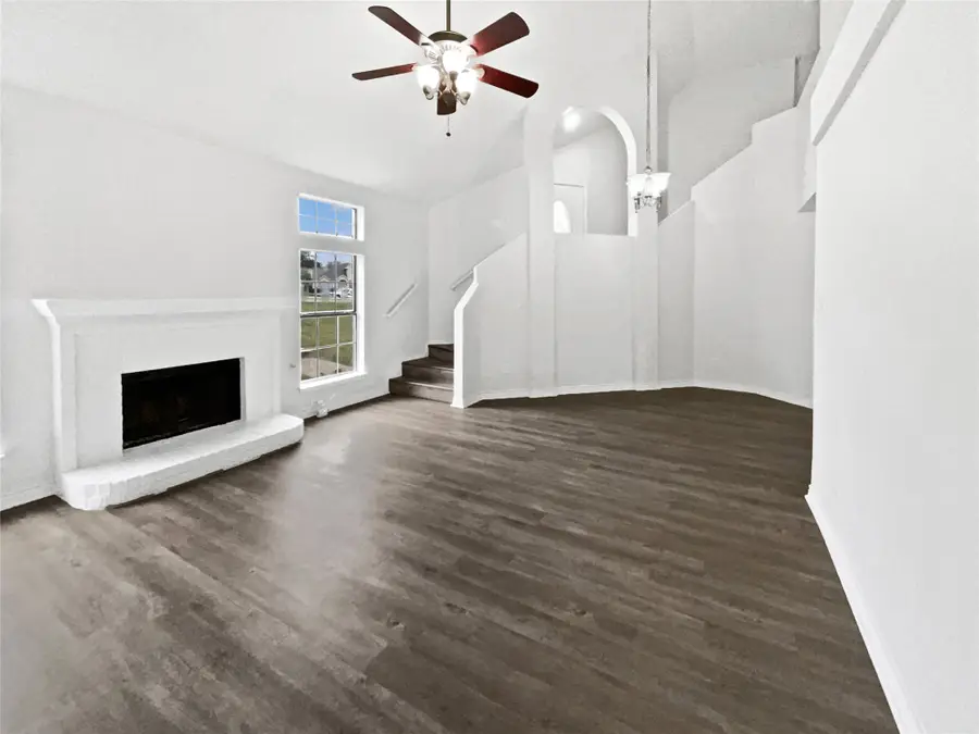 1726 Hillcrest Court, Balch Springs, TX 75180 - Image #2