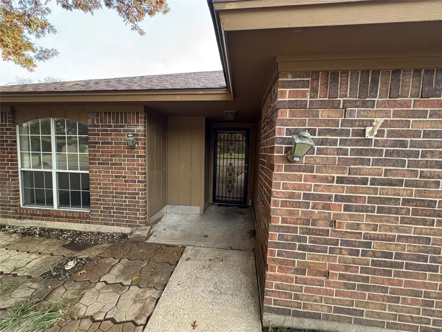 1838 W Taylor Street, Sherman, TX 75092 - Image #2