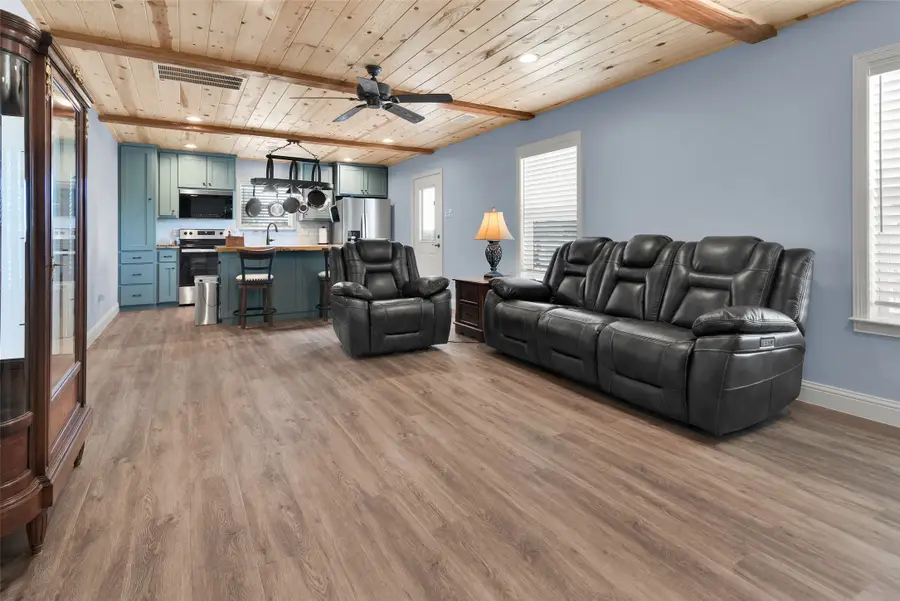 1158 County Road 1240, Savoy, TX 75479 - Image #3