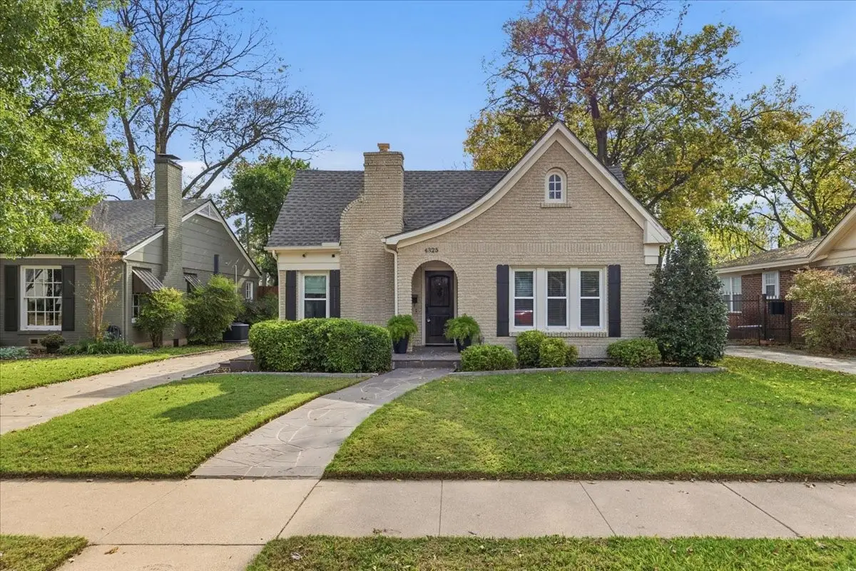 4325 Locke Avenue, Fort Worth, TX 76107 - Image #1