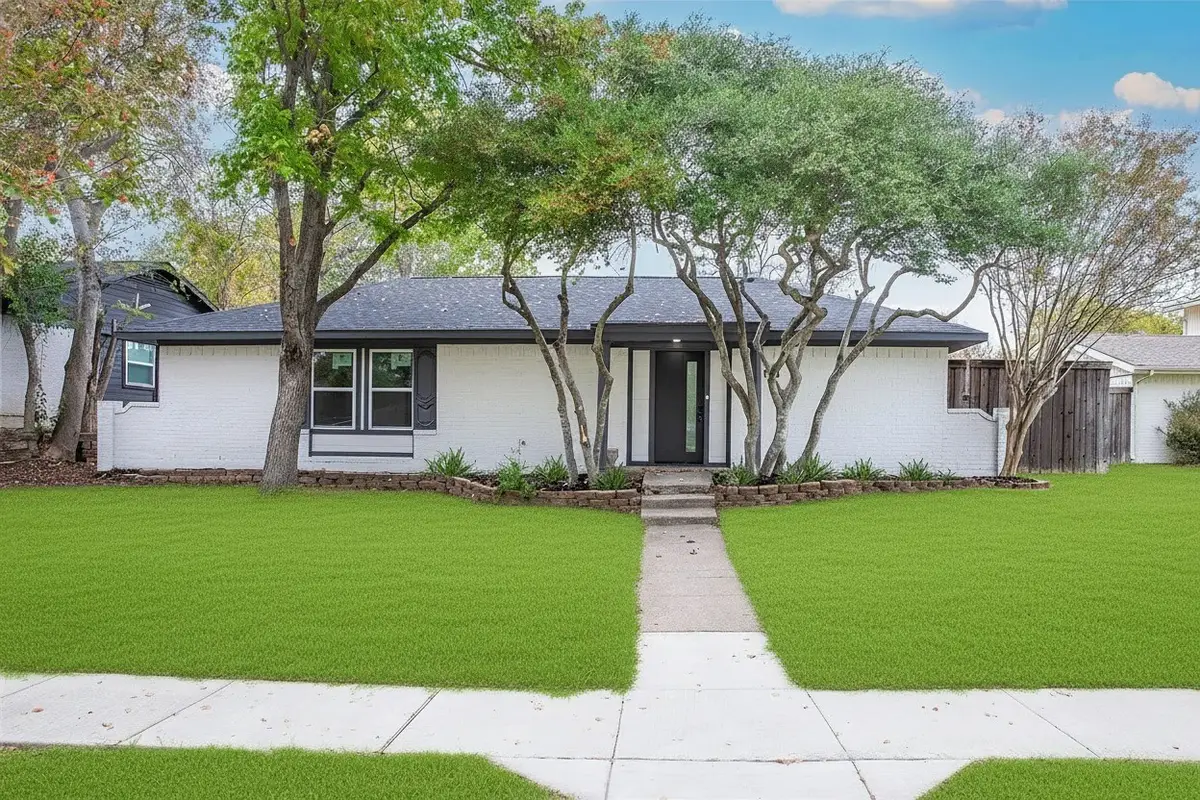 725 Middle Glen Drive, Garland, TX 75043 - Image #1