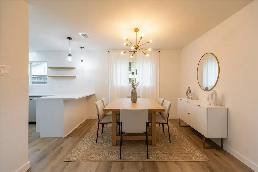 725 Middle Glen Drive, Garland, TX 75043 - Image #3