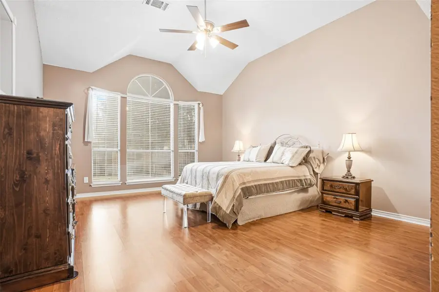 6917 Mesa Drive, Fort Worth, TX 76132 - Image #3