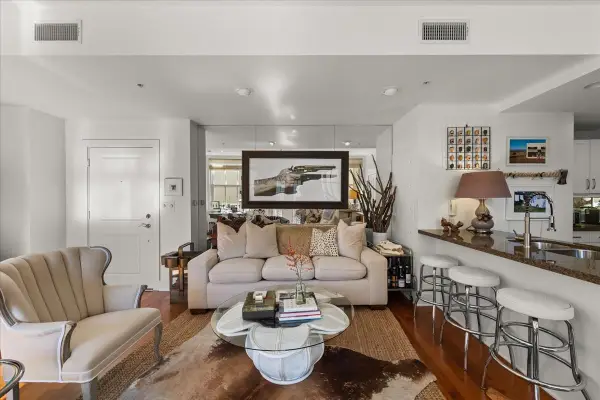 411 W 7th Street #501, Fort Worth, TX 76102