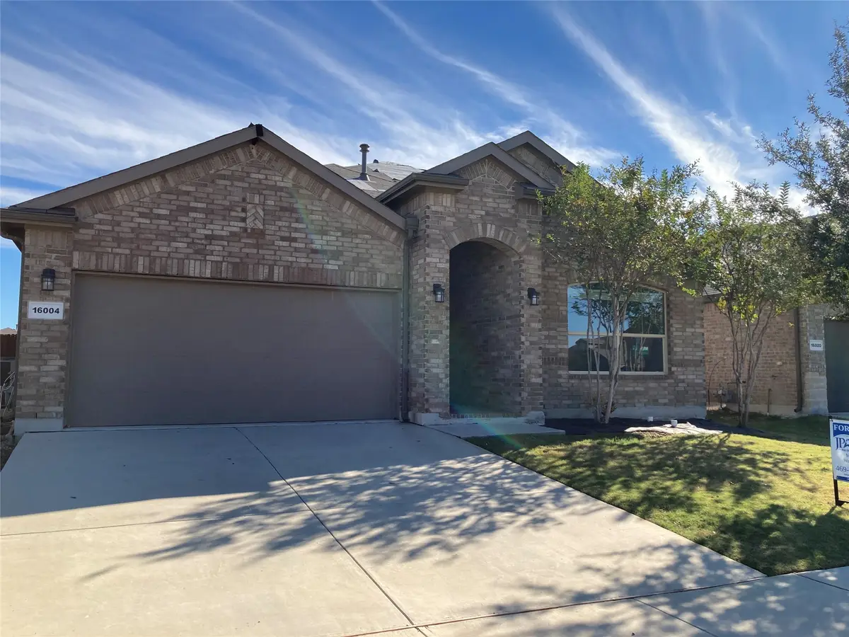 16004 Farringdon Street, Justin Roanoke, TX 76247 - Image #1