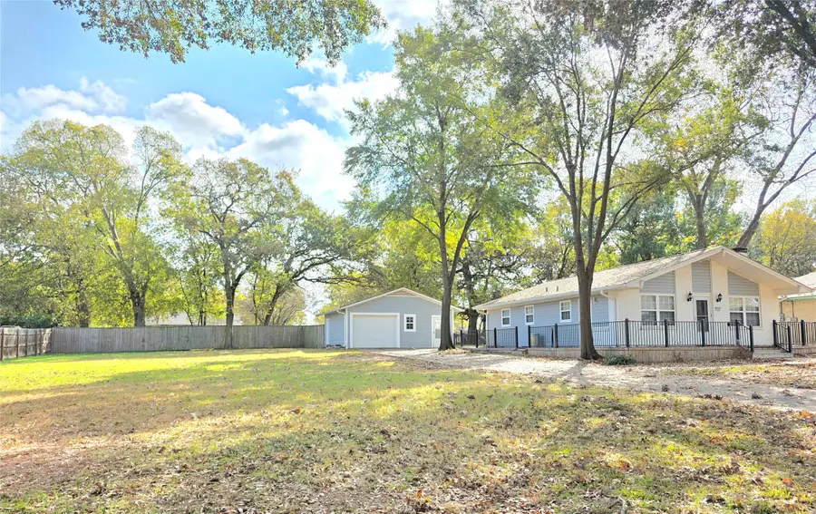 131 Ocean Drive, Gun Barrel City, TX 75156 - #2