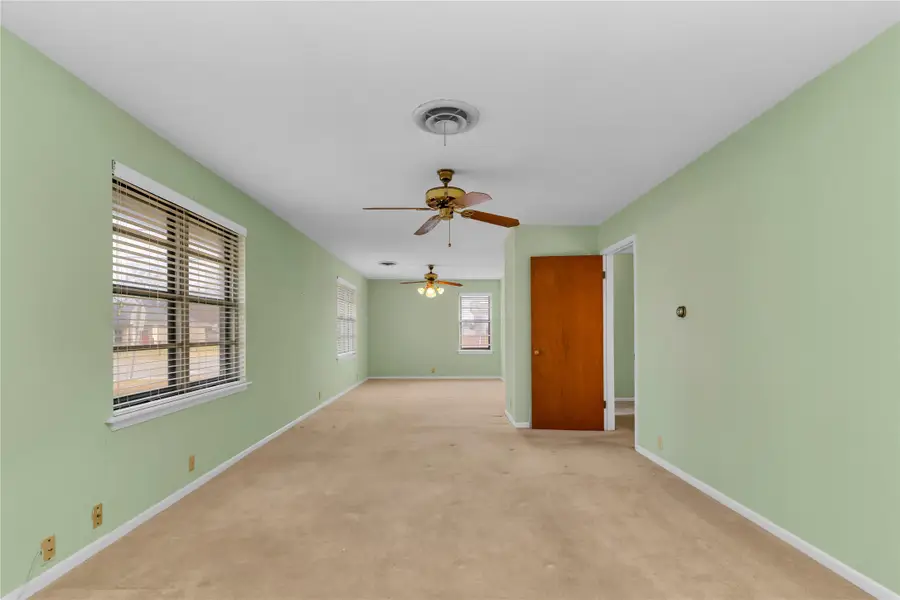 1301 Rose Avenue, Cleburne, TX 76033 - Image #3