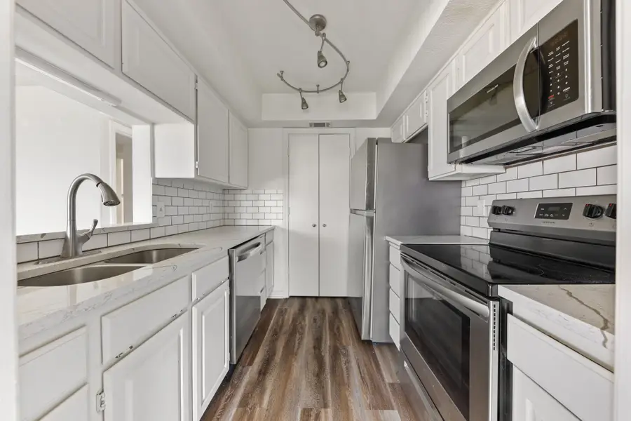 1238 Signal Ridge Place, Rockwall, TX 75032 - Image #2