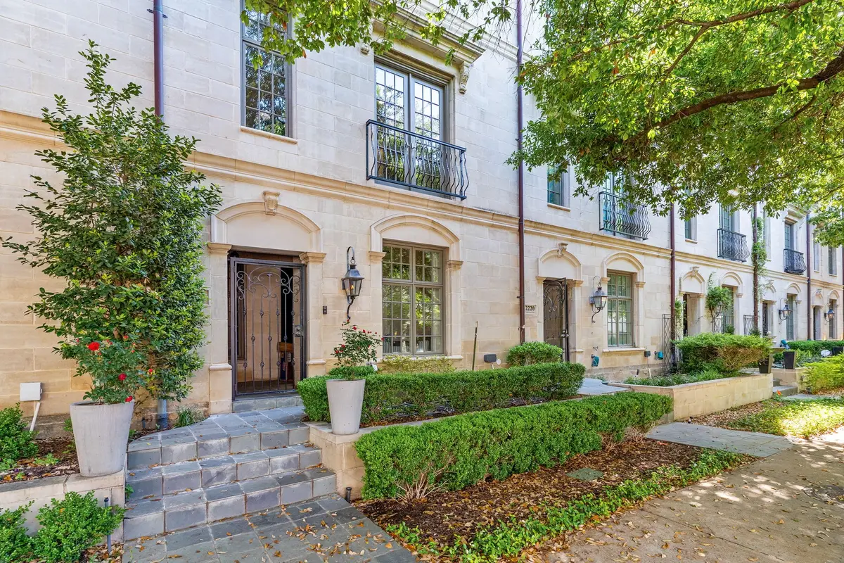 2222 Worthington Street, Dallas, TX 75204 - Image #1